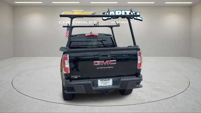 Used 2022 Onyx Black GMC Elevation image 4