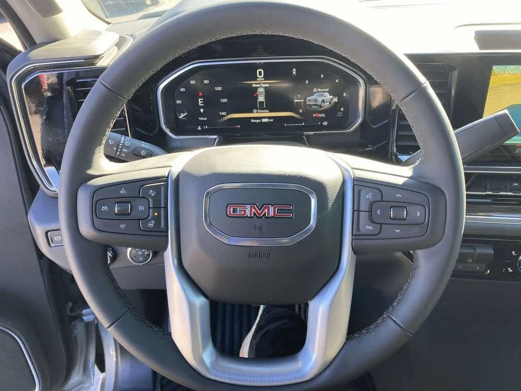 New 2026 Sterling Metallic GMC Elevation image 26