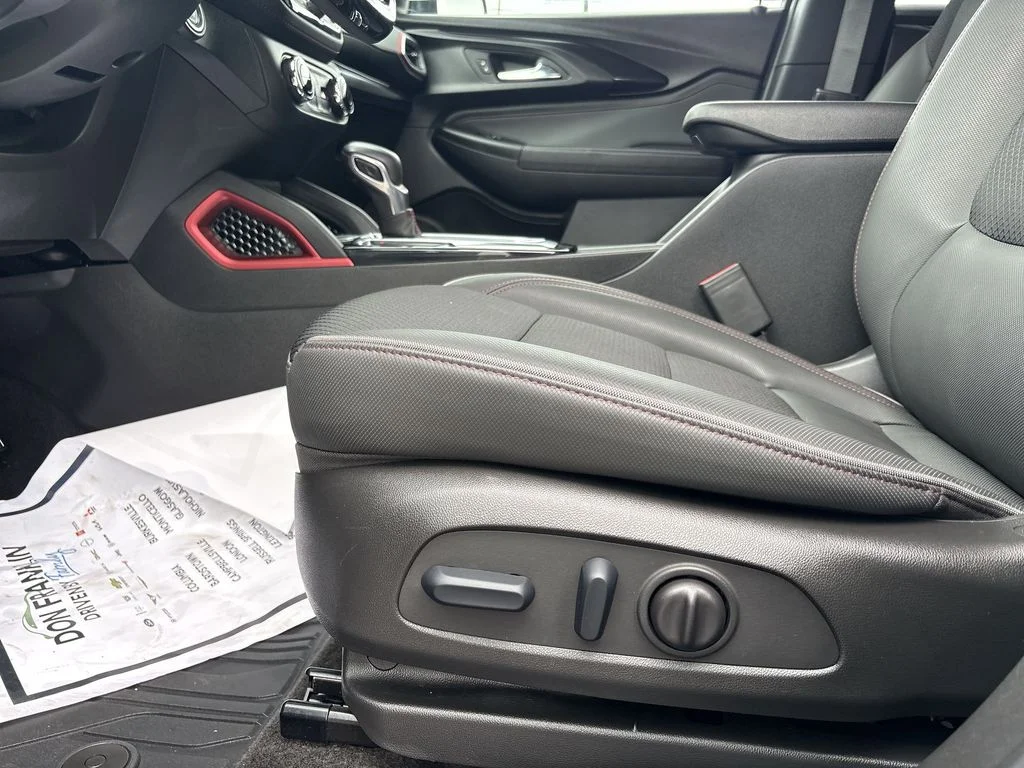 Used 2023 Red Chevrolet RS image 14