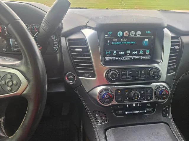 Used 2019 SHADOW GRAY METALLIC Chevrolet Premier image 17