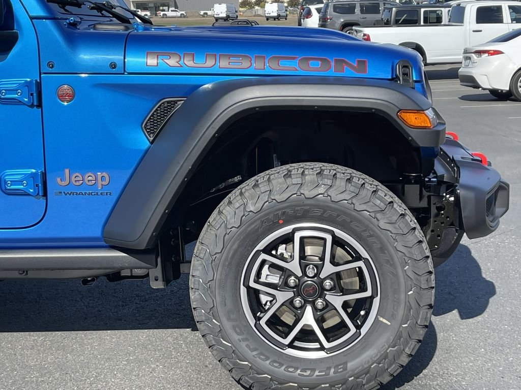 New 2026 Hydro Blue Pearl-Coat Exterior Paint Jeep Rubicon image 8