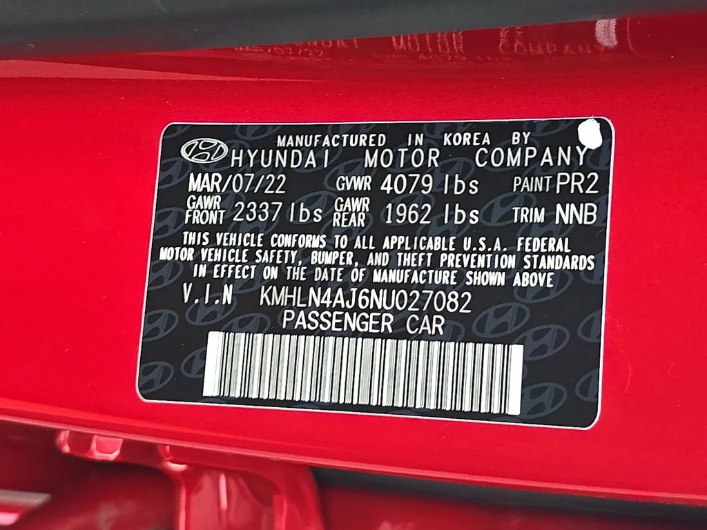 Used 2022 Red Hyundai Limited image 38