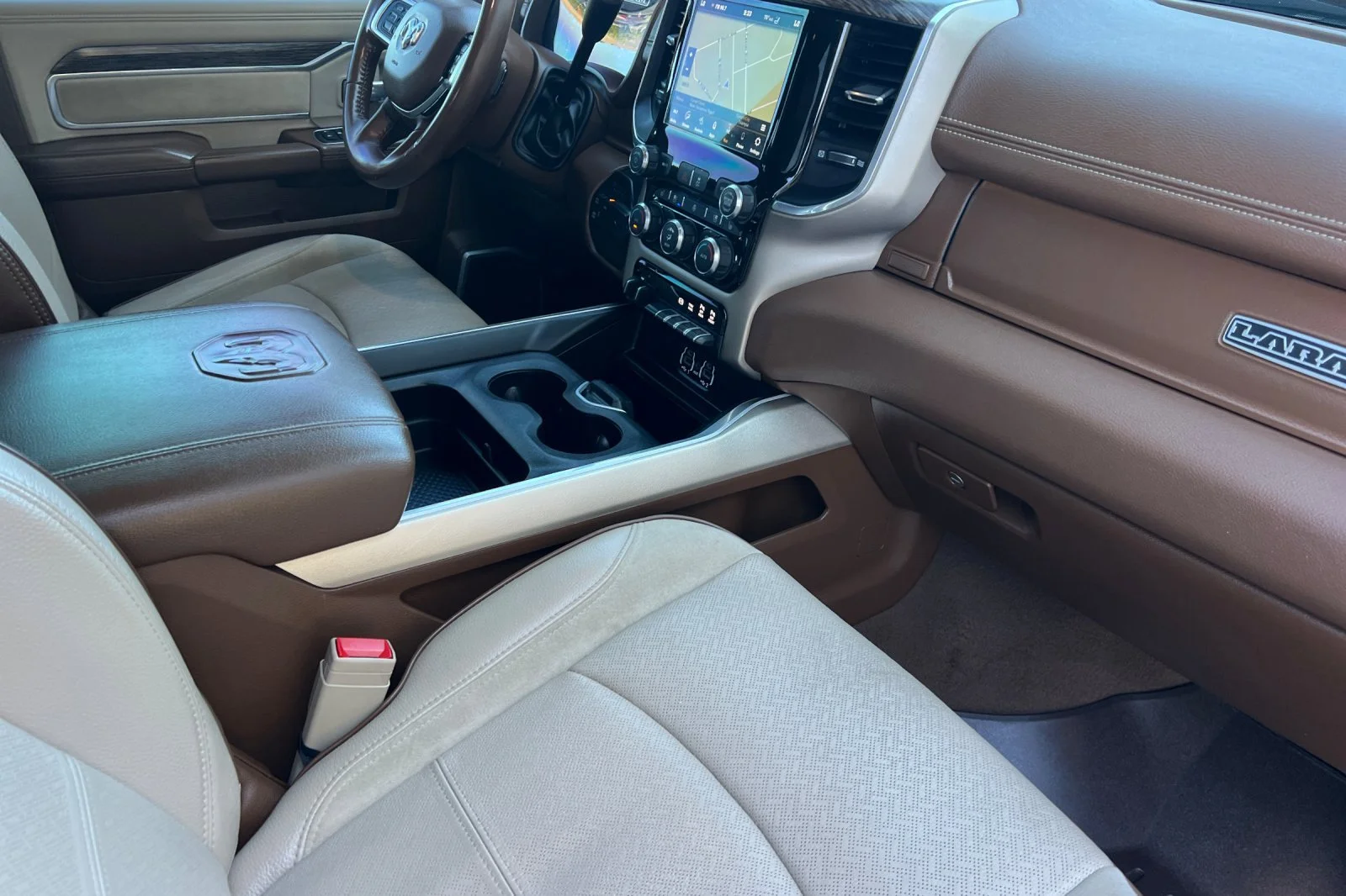Used 2020 Delmonico Red Pearlcoat Ram Laramie image 15