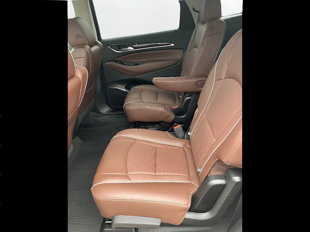 Used 2020 WHITE FROST TRICOAT Buick Avenir image 10