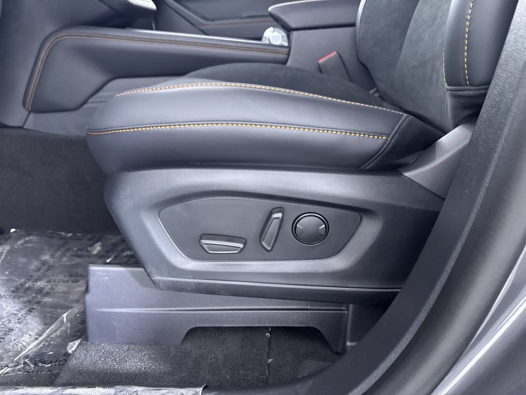 New 2026 Carbonized Gray Metallic Ford Tremor image 13
