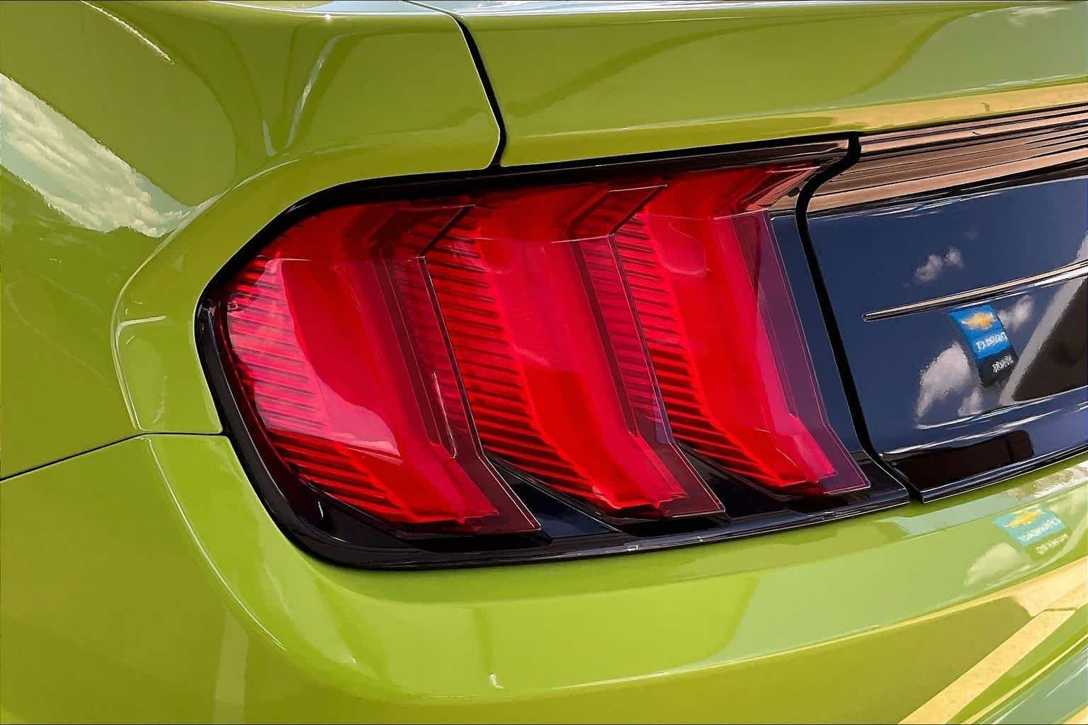 Used 2020 Grabber Lime Ford EcoBoost image 27