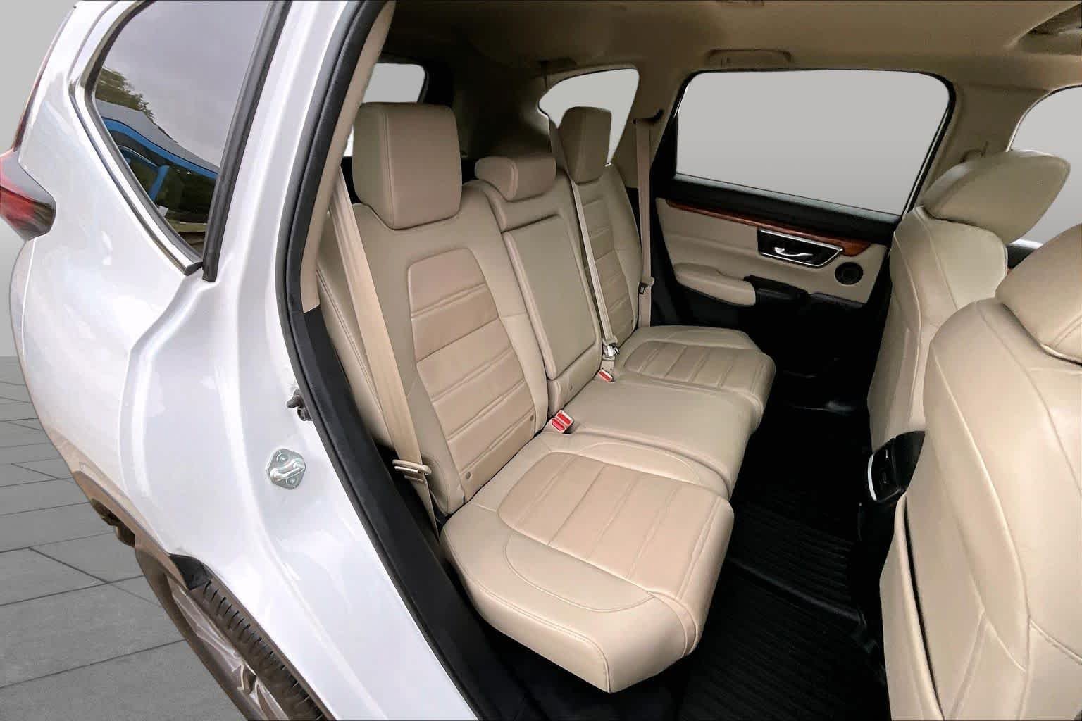 Certified Used 2021 Platinum White Pearl Honda Touring image 20