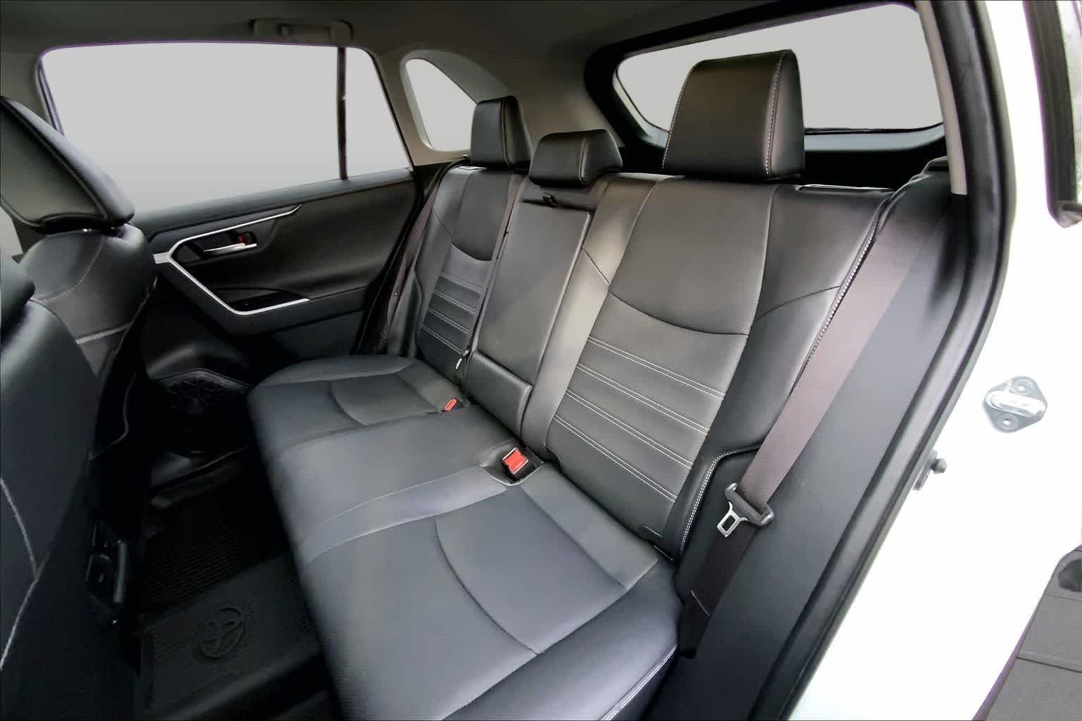 Used 2023 Wind Chill Pearl Toyota Limited image 20