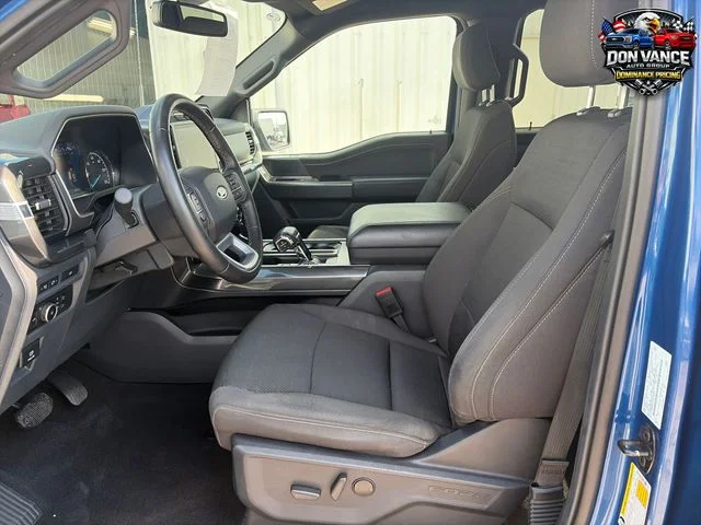 Used 2023 Blue Ford XLT image 9