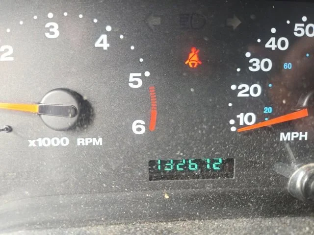 Used 2005 Impact Orange Cle Jeep Sport image 36