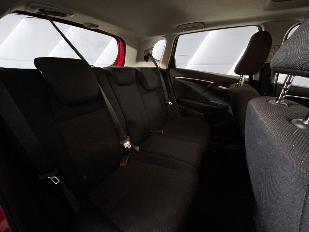 Used 2016  Honda EX image 16