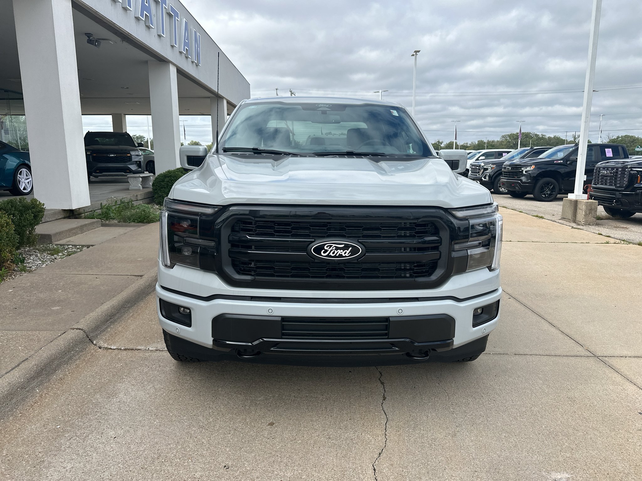 New 2026 Avalanche Ford Lariat® image 14