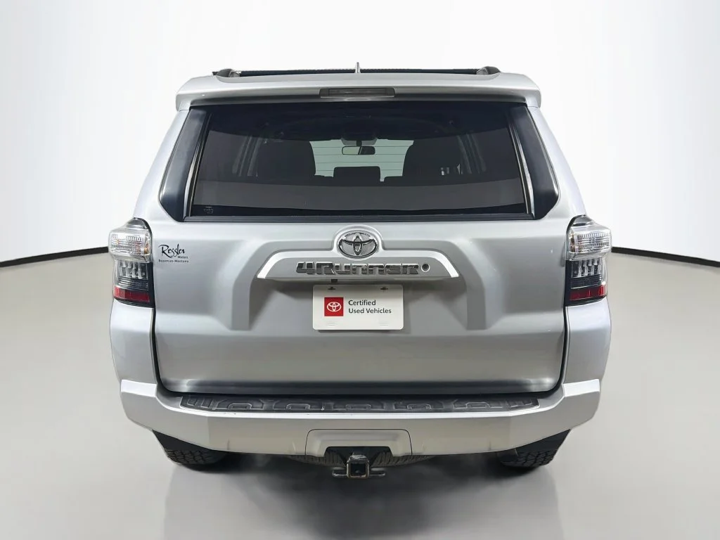 Certified Used 2019 Silver Toyota SR5 image 7