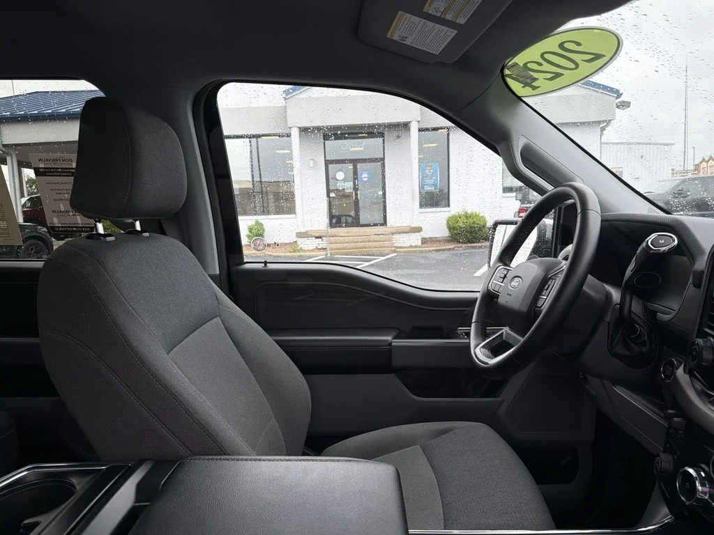 Used 2024 Black Ford XLT image 15