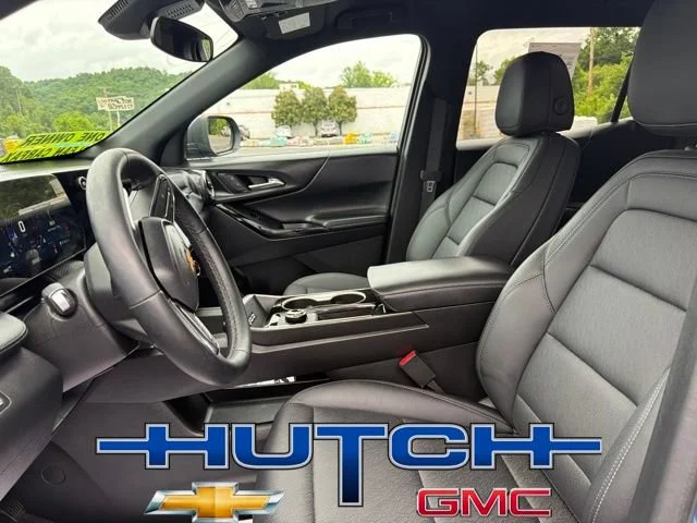 Used 2026 Lakeshore Blue Metallic Chevrolet LT image 23