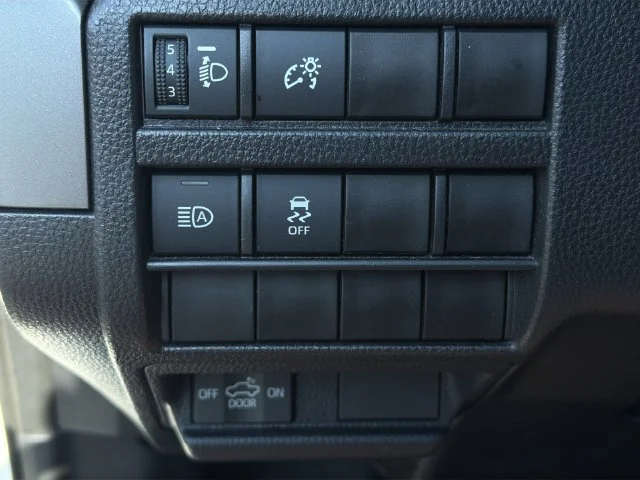 Used 2025 White Toyota SR5 image 29