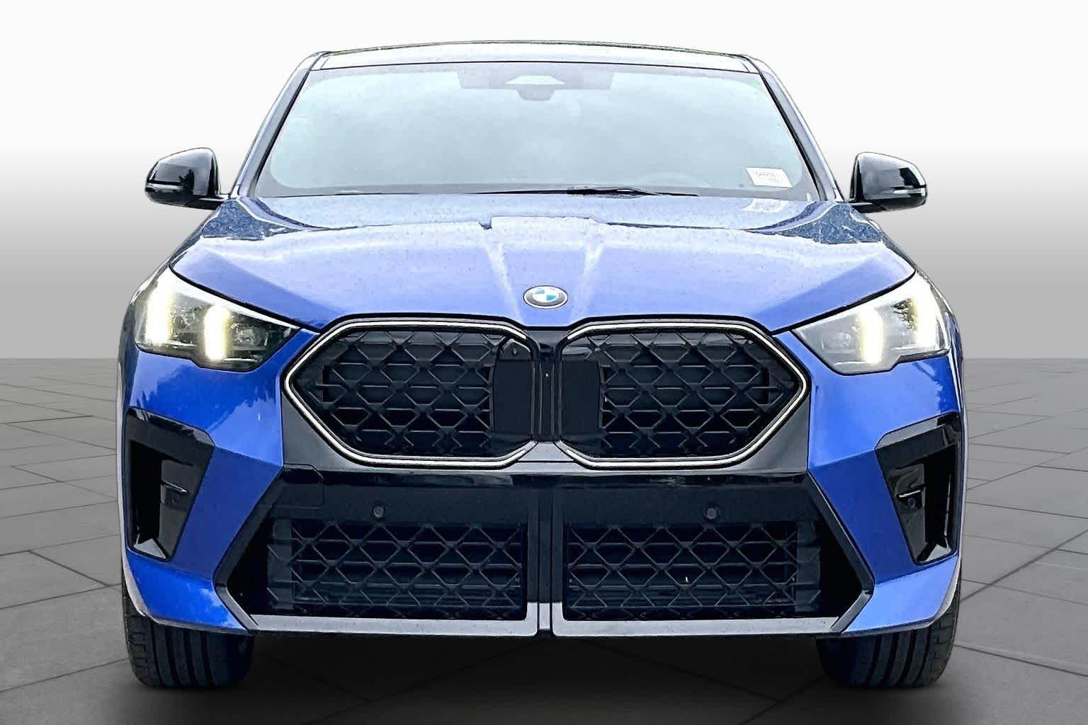 Used 2026 Portimao Blue Metallic BMW xDrive28i image 3