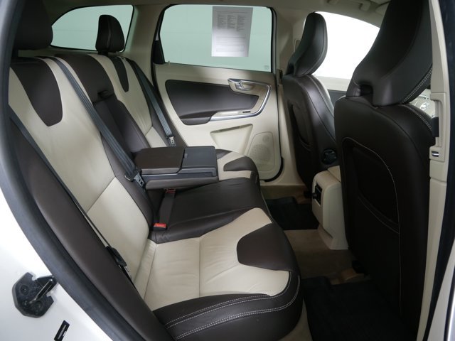 Used 2013 Ice White Volvo T6 w/ Platinum Pkg & Climate Pkg image 16