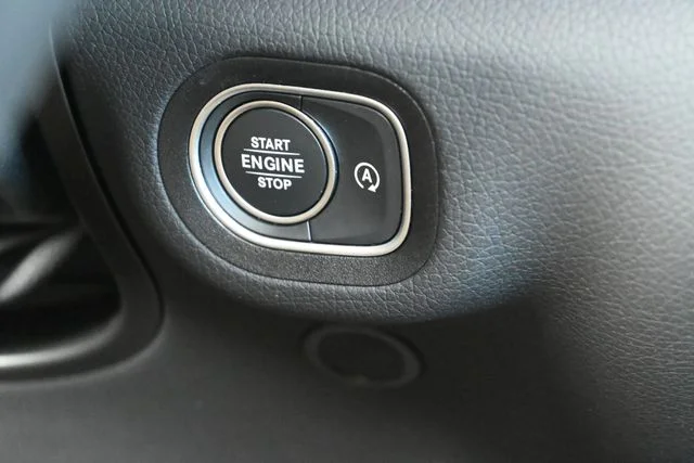 Used 2024 Black Mercedes-Benz GLE 450 image 28