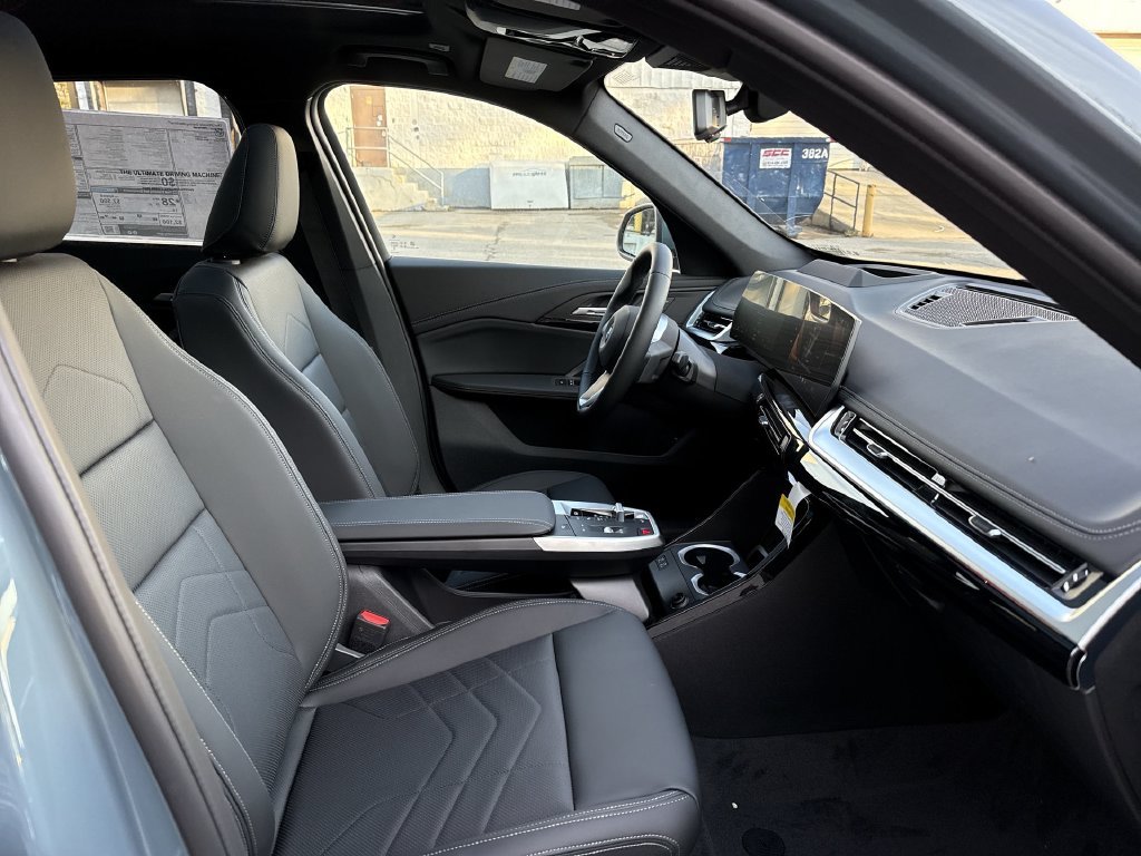 New 2027 Green BMW xDrive28i image 25