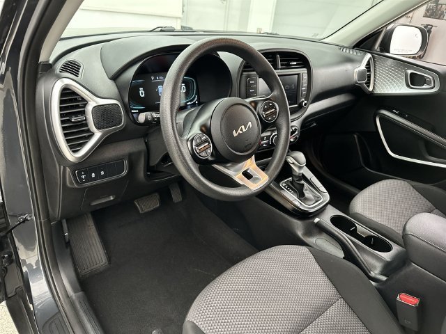 2024 Kia Soul LX - Photo 7