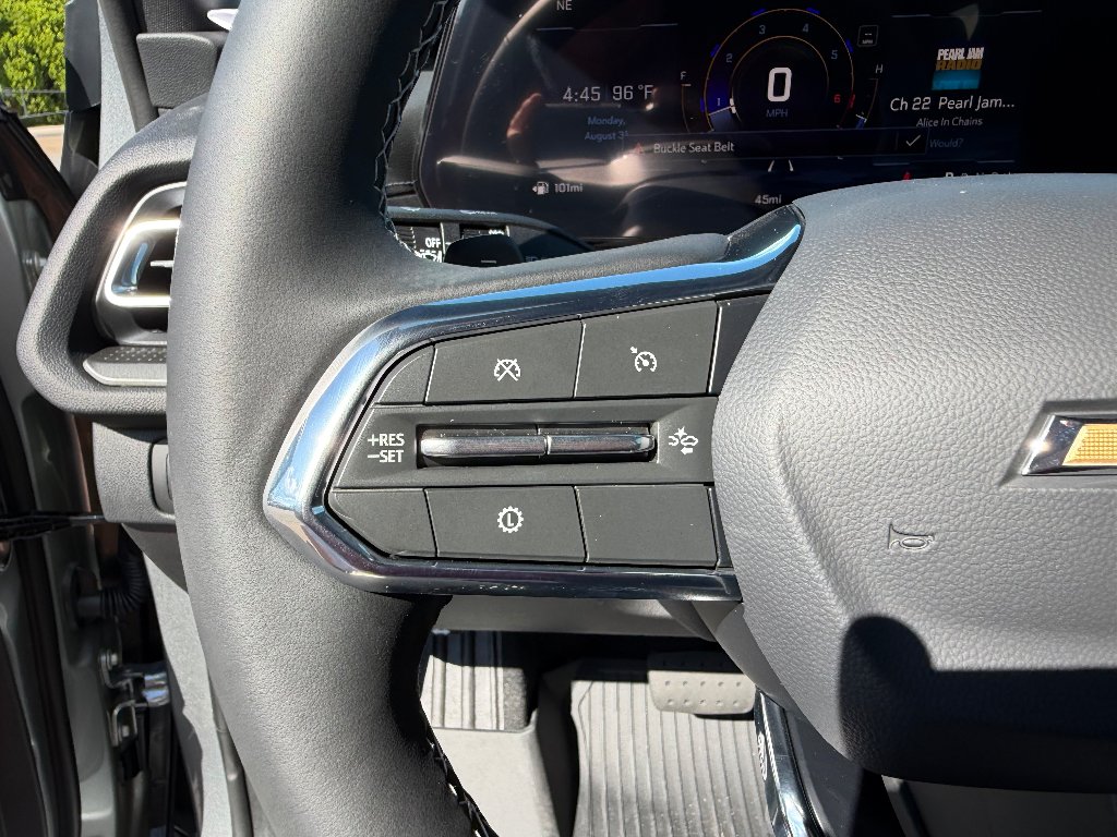 New 2027 Sterling Gray Metallic Chevrolet LT image 28