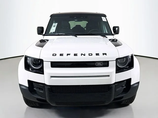 New 2026 Fuji White Land Rover S image 2