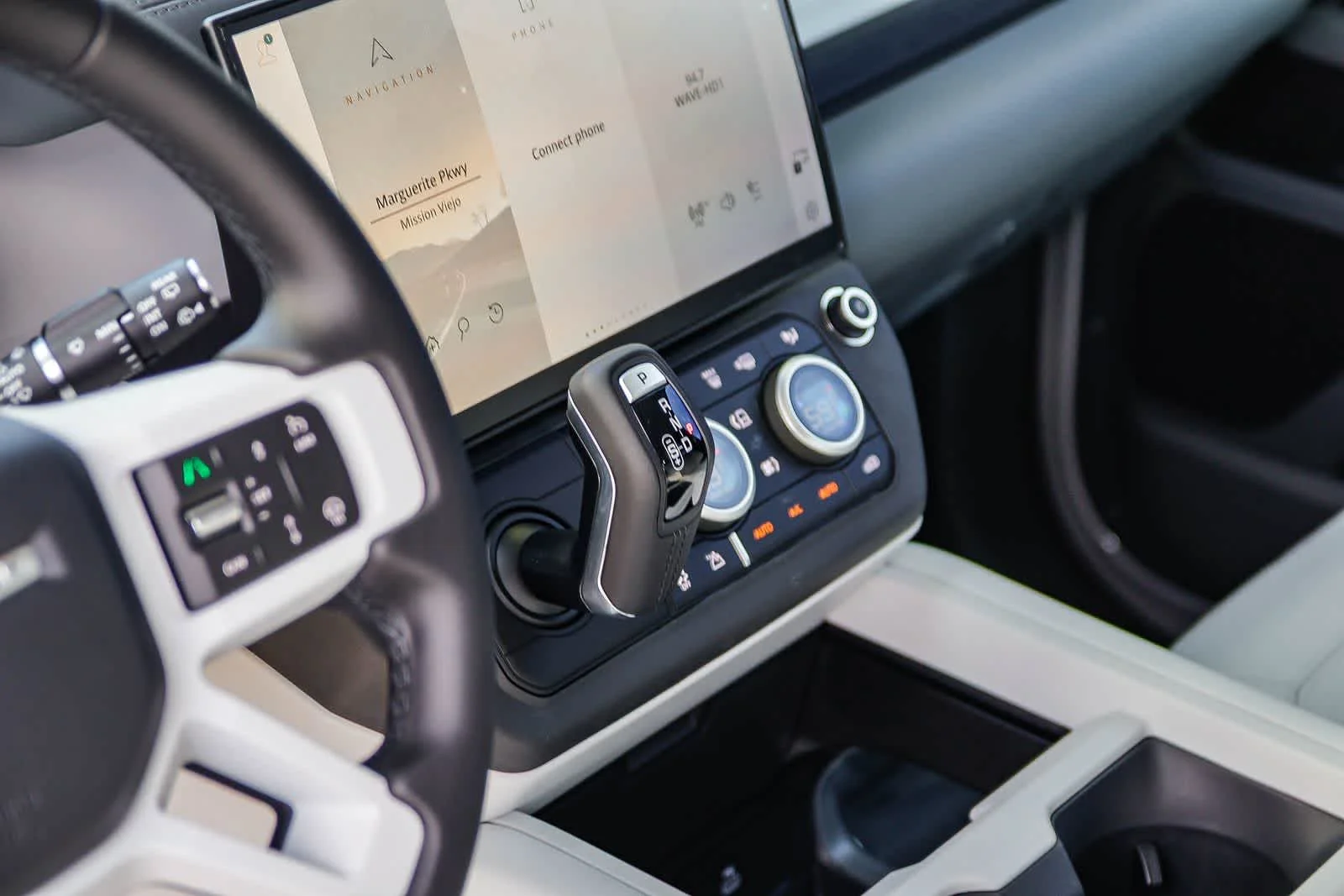 2026 Land Rover Defender X-Dynamic SE - Photo 20