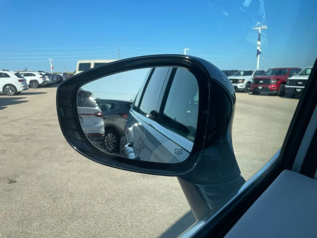 2024 Chrysler Pacifica Touring L - Photo 40