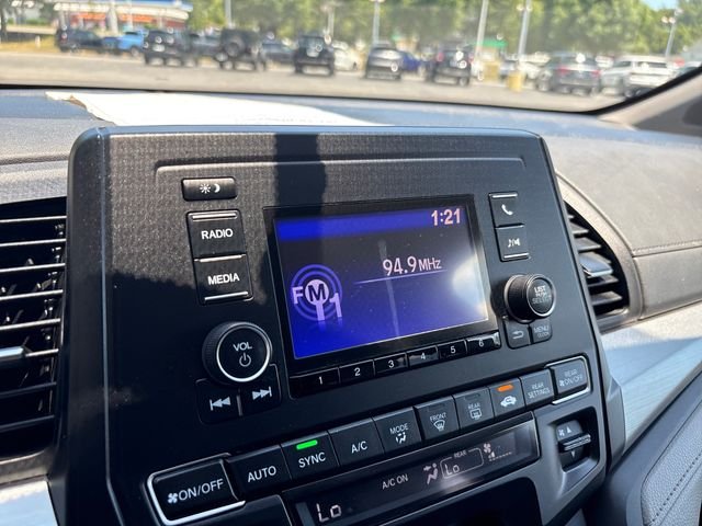 Used 2019 Obsidian Blue Pearl Honda LX image 19