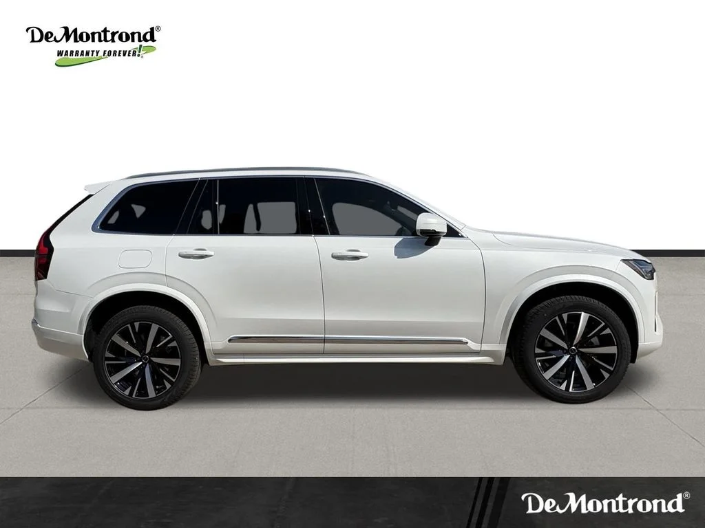 New 2026 Crystal White Volvo Core image 4