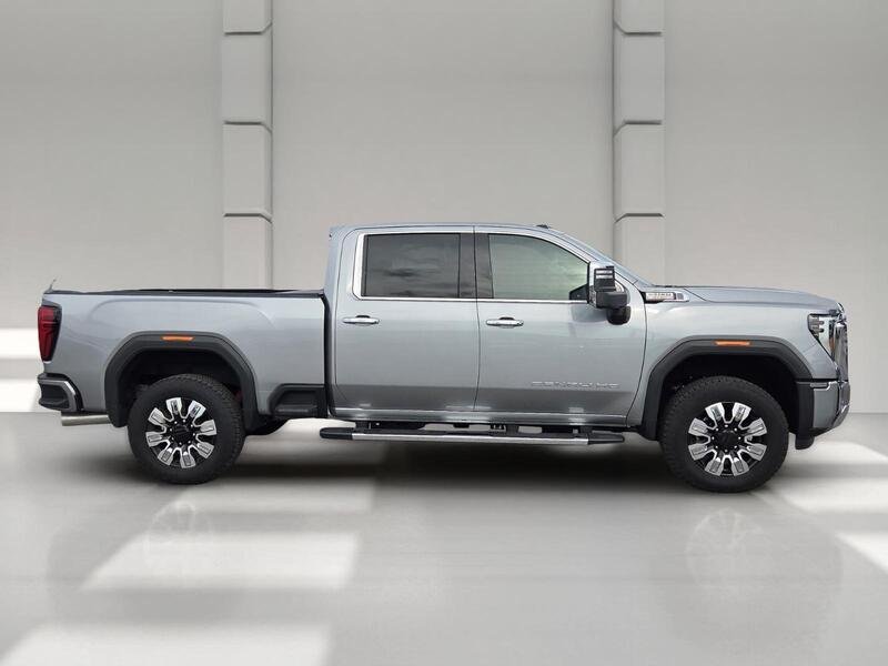 Used 2025 Sterling Metallic GMC 4WD CREW CAB 159" DENALI image 6