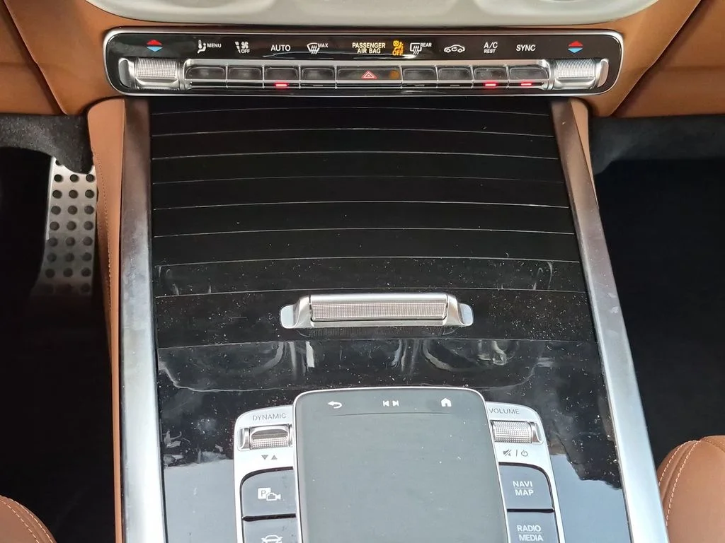 Used 2025  Mercedes-Benz G 63 AMG® image 20