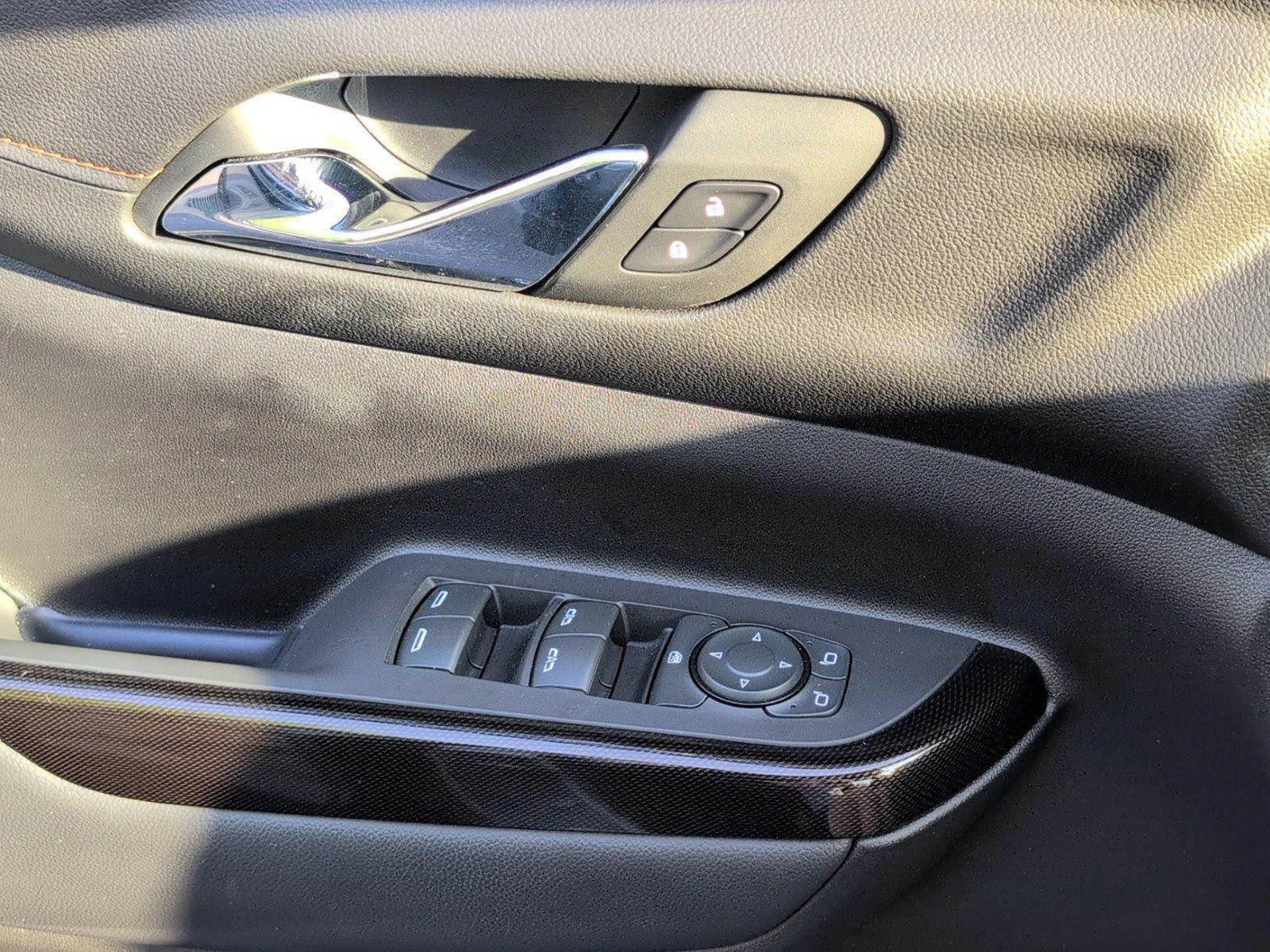 Used 2023 Sterling Metallic GMC AT4 image 21