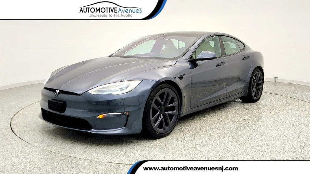 2022 Tesla Model S's photo