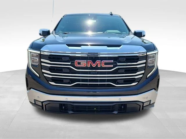 2026 GMC Sierra 1500 SLT - Photo 11