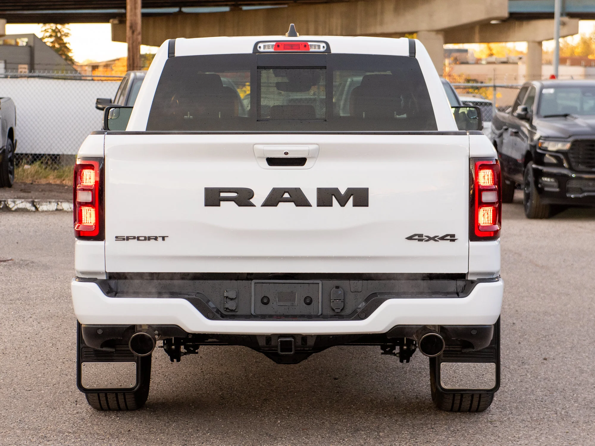 New 2026 White RAM Sport* Crew Cab 4x4, HEMI V8, Heated Seats/Wheel, Alpine Audio, 3.92 Rear Axle image 4