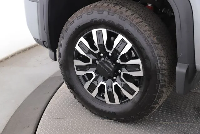 Used 2026 Silver GMC Denali Ultimate image 13