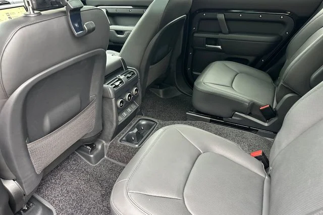 New 2026 Santorini Black Land Rover S image 11