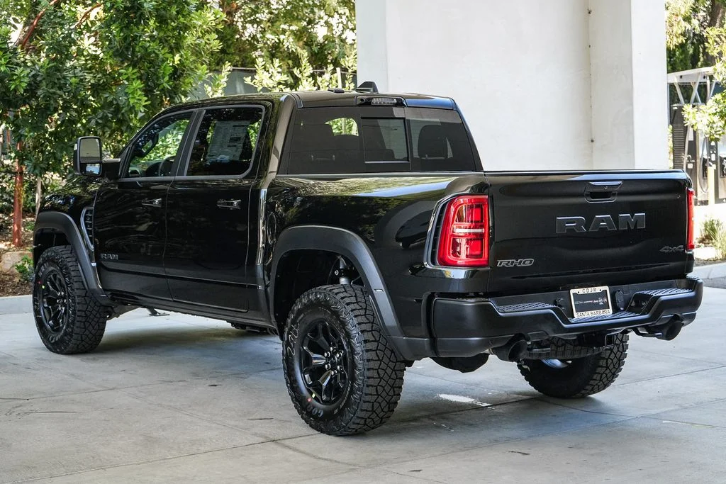 New 2026 Diamond Black Crystal Pearl-Coat Exterior Paint RAM RHO image 4