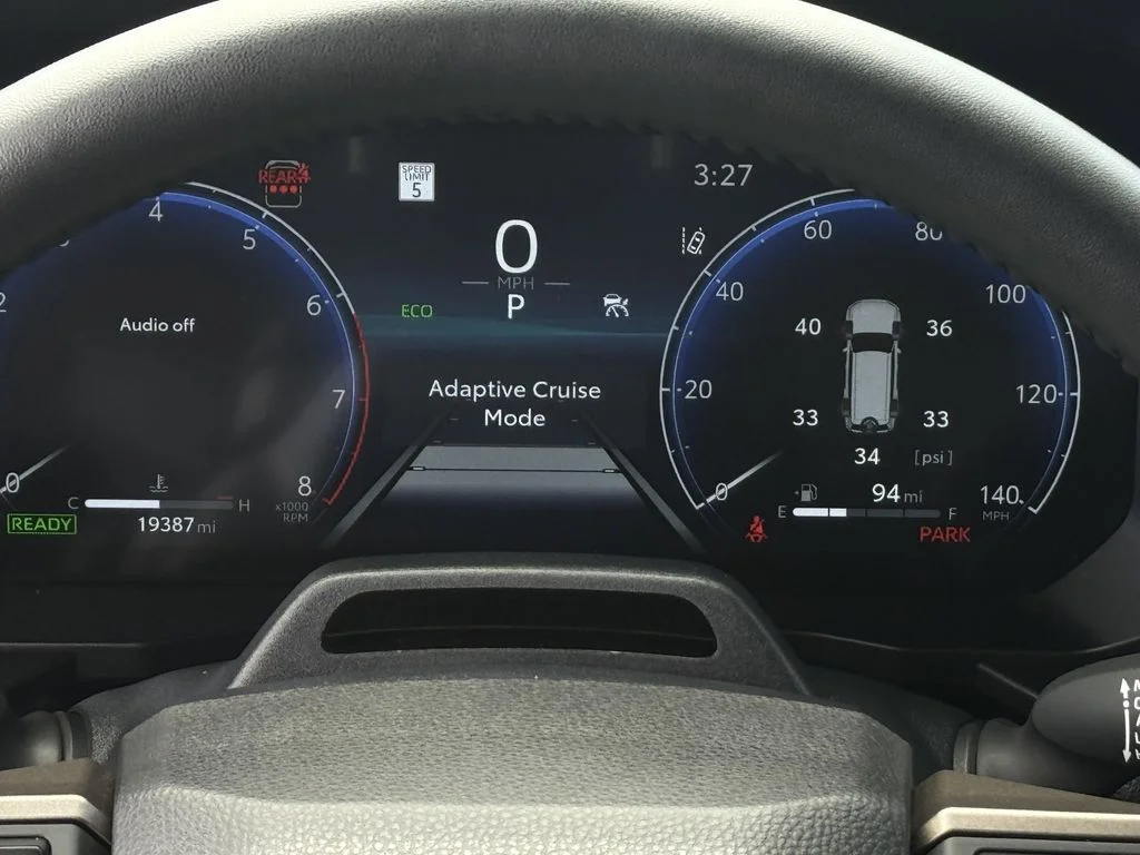 Used 2025  Toyota Base image 16