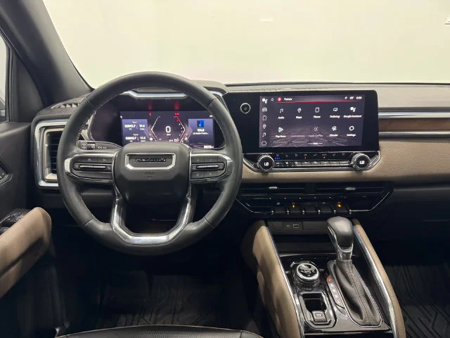 Used 2023 Sterling Metallic GMC Denali image 3