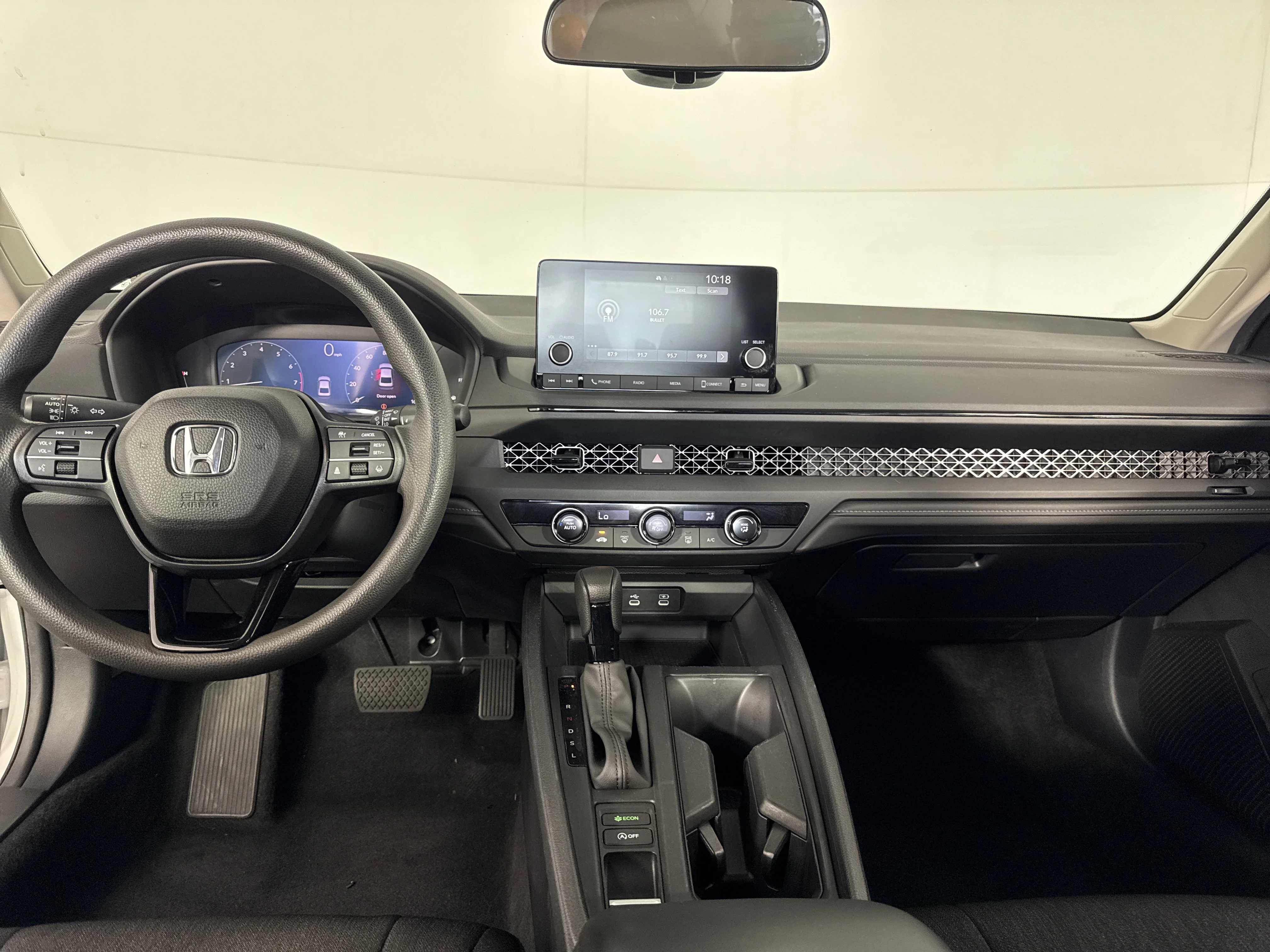 Used 2024 Platinum White Pearl Honda LX image 21