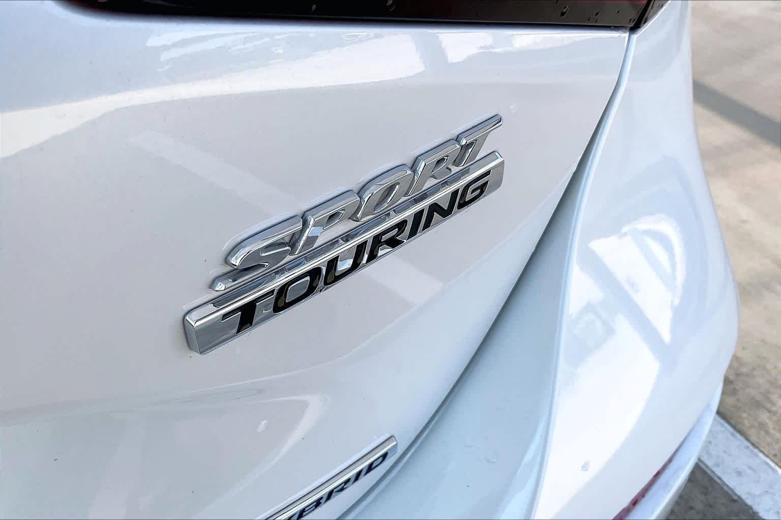 Used 2025 Platinum White Pearl Honda Sport Touring image 10