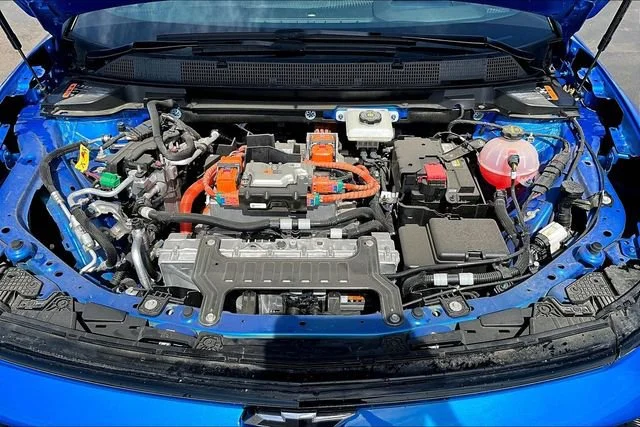 2025 Chevrolet Equinox EV RS - Photo 12