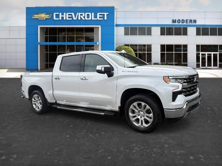 Used 2023 Iridescent Pearl Tricoat Chevrolet LTZ image 6