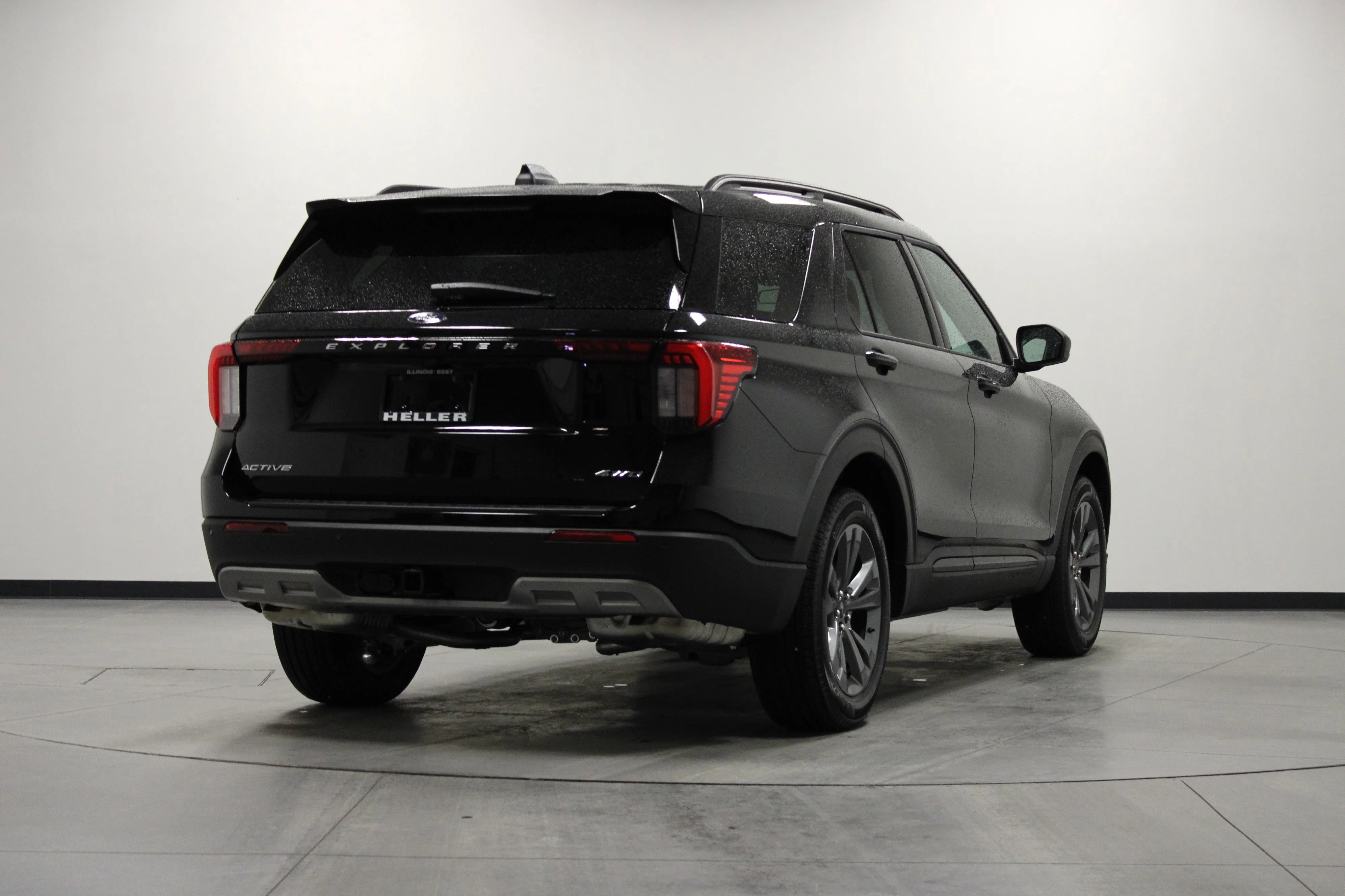 New 2026 Agate Black Metallic Ford Active image 4
