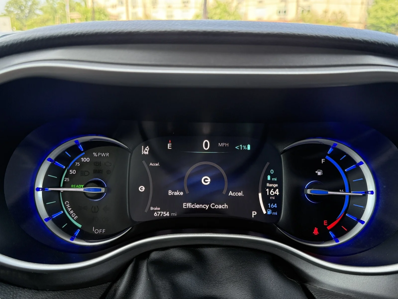 Used 2024 Brilliant Black Crystal Pearlcoat Chrysler Hybrid Select image 11