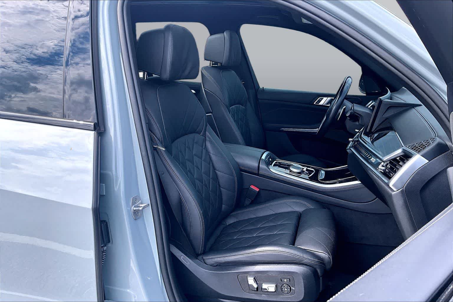 Used 2024 Brooklyn Grey Metallic BMW xDrive40i image 11