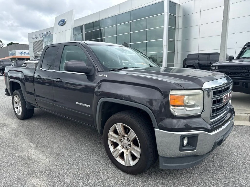 Used 2015 Iridium Metallic GMC SLE image 1